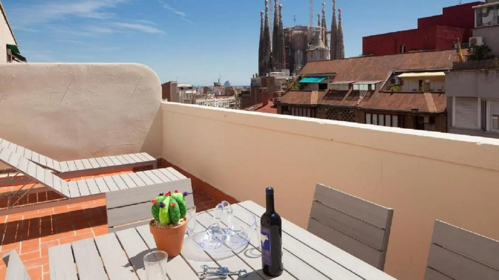 Ola Living Sagrada Familia